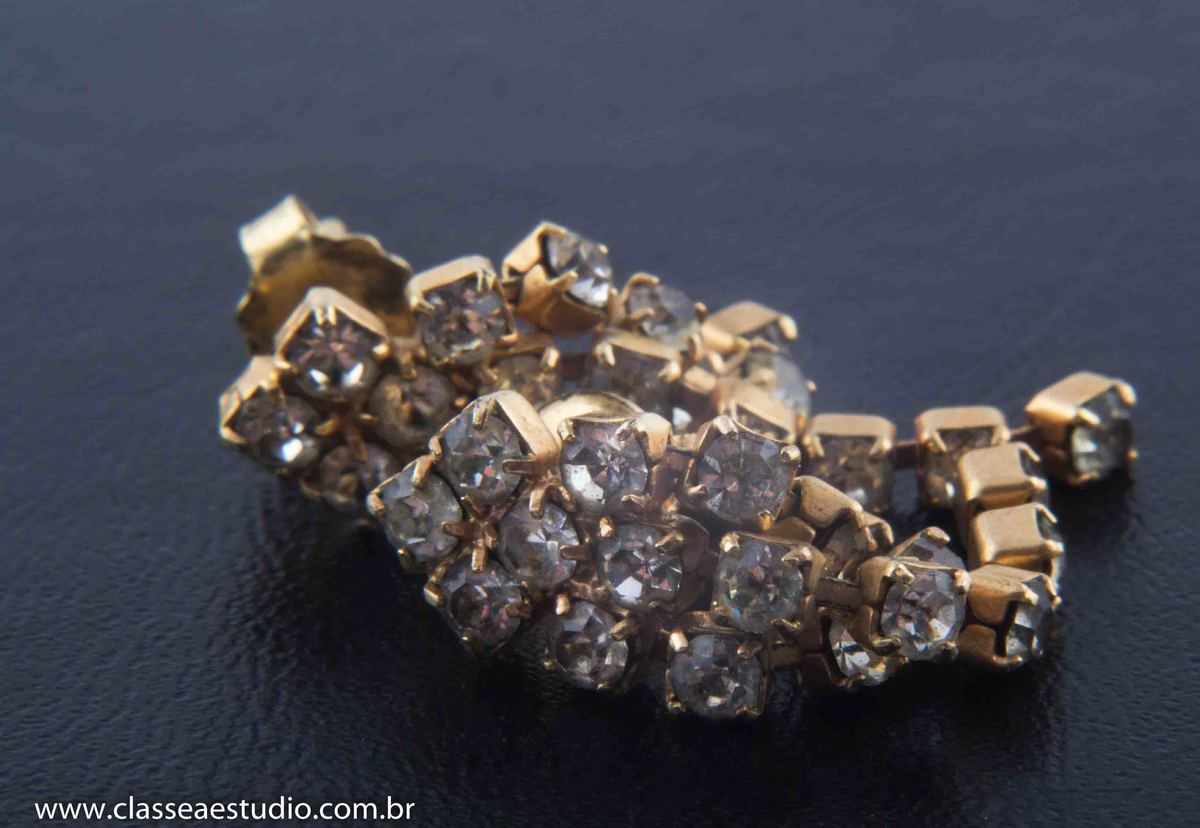 fotos publicitárias para campanhas de agências de publicidade.
Estúdio fotográfico e vídeo profissional, catálogos, look book, editoriais,book fotográfico; vídeo-clips; vídeo profissional; foto