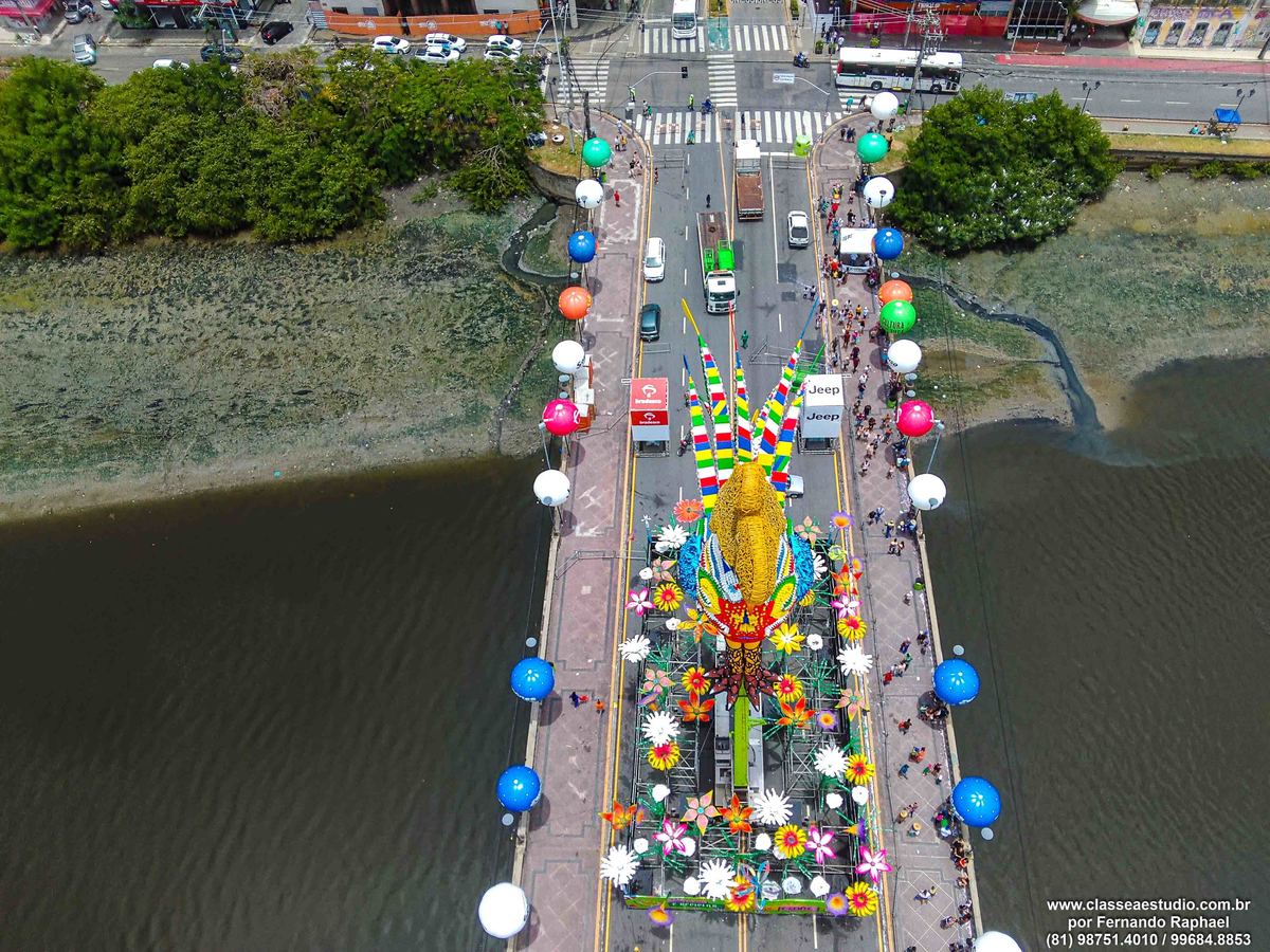 filmagem aérea no Galo da Madrugada