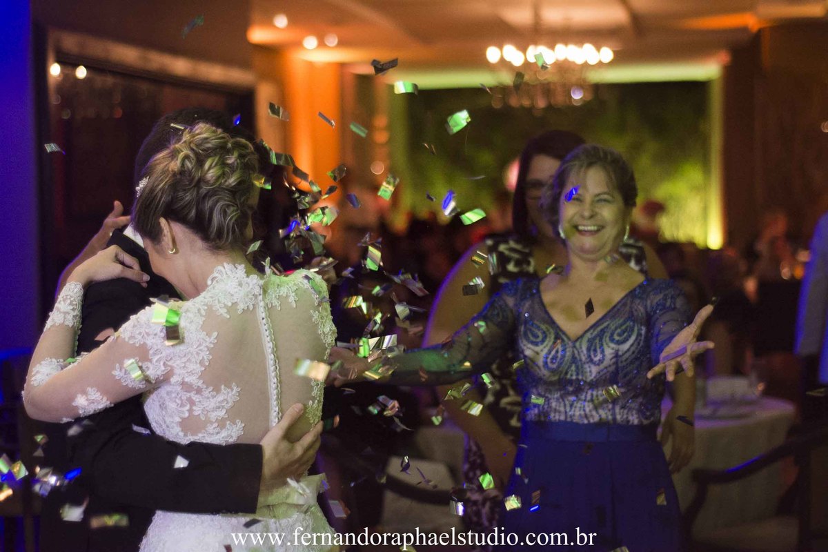 Classe A Estudio Fotografico; casamento; casamentos e eventos; casamentos fotografia; casamentos fotografos; clip de casamento; estudio fotografico; fernando raphael estudio fotografico; filmagem de casamento; foto e filmagem de casamento; foto e video de