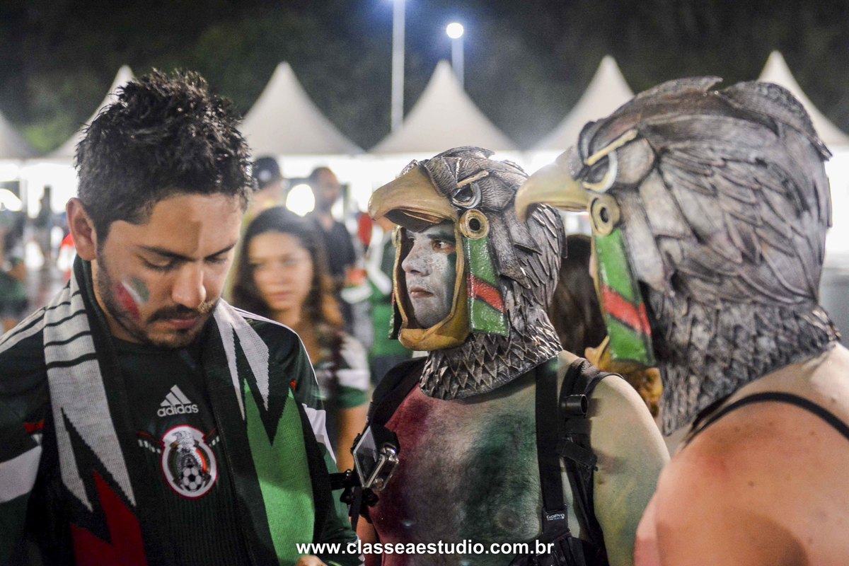 Fotos publicitárias; book fotográfico; cobertura fotográfica de eventos sociais, cobertura fotográfica de eventos corporativos (empresas); vídeo-clips; filmagem, vídeo profissional; impressões de fotos na h