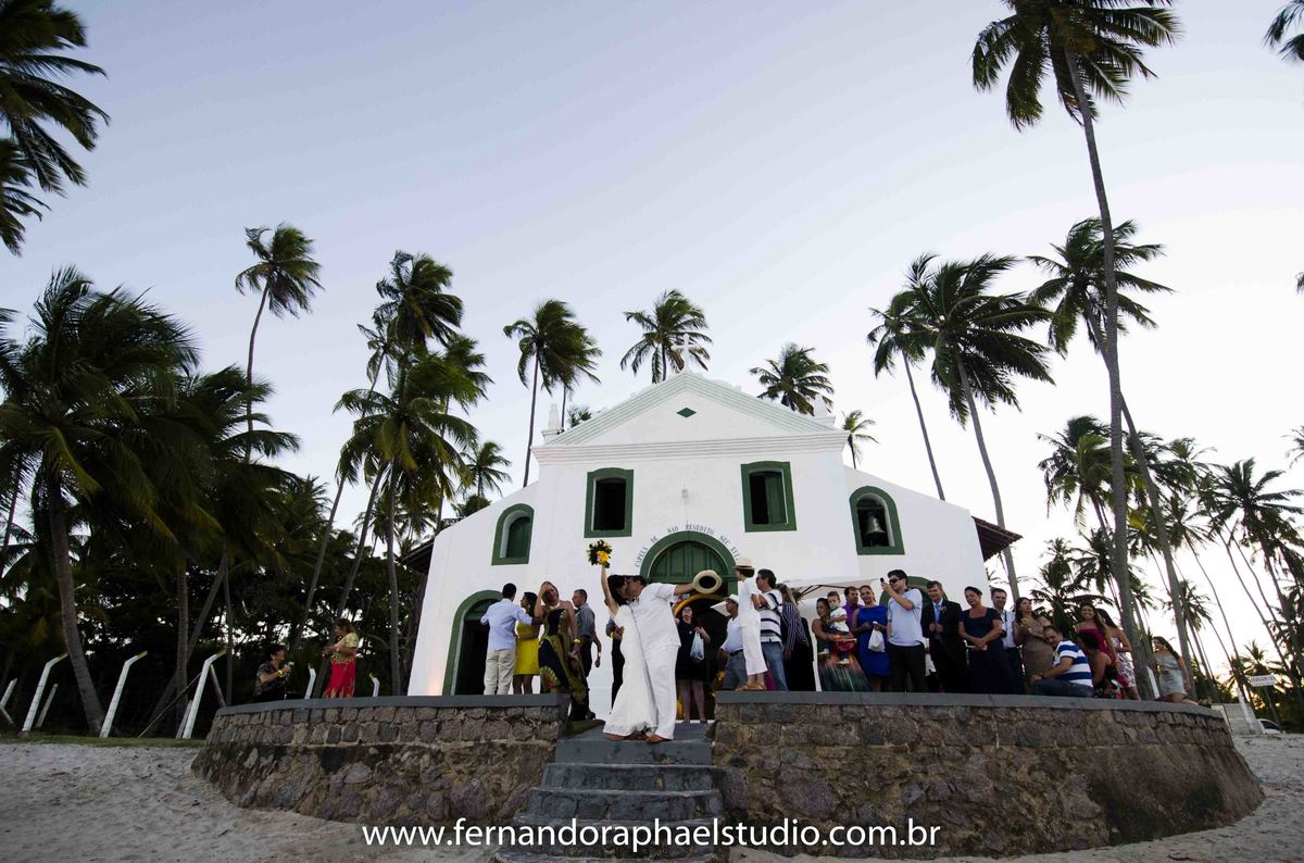 Classe A Estúdio Fotográfico; casamento; casamento em carneiros; casamento na praia; estúdio fotográfico; fernando raphael estúdio fotográfico; filmagem de casamento; foto e filmagem de casamento; foto e ví