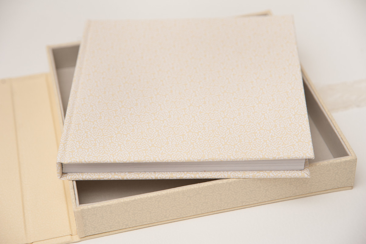 Álbum fotográfico de casamento com caixa box