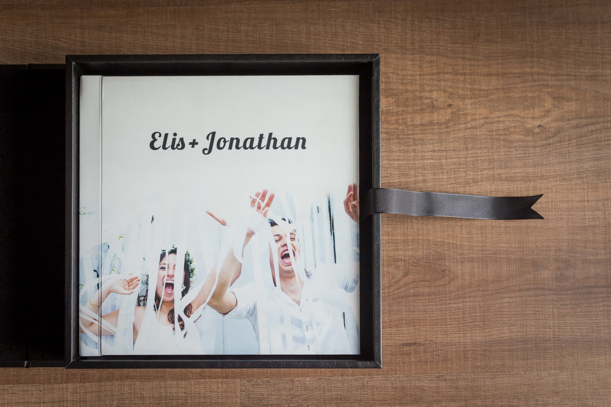 Álbuns fotográficos de casamento com caixa box