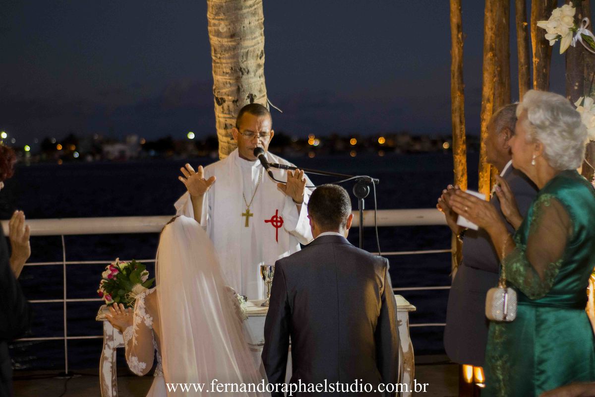 Classe A Estudio Fotografico; casamento; casamento na beira mar; casamento na praia; casamento no catamarã; casamentos e eventos; casamentos fotografia; casamentos fotografos; cerimonial gisele carneiro; clip de casamento; decoracao andrea medeiros