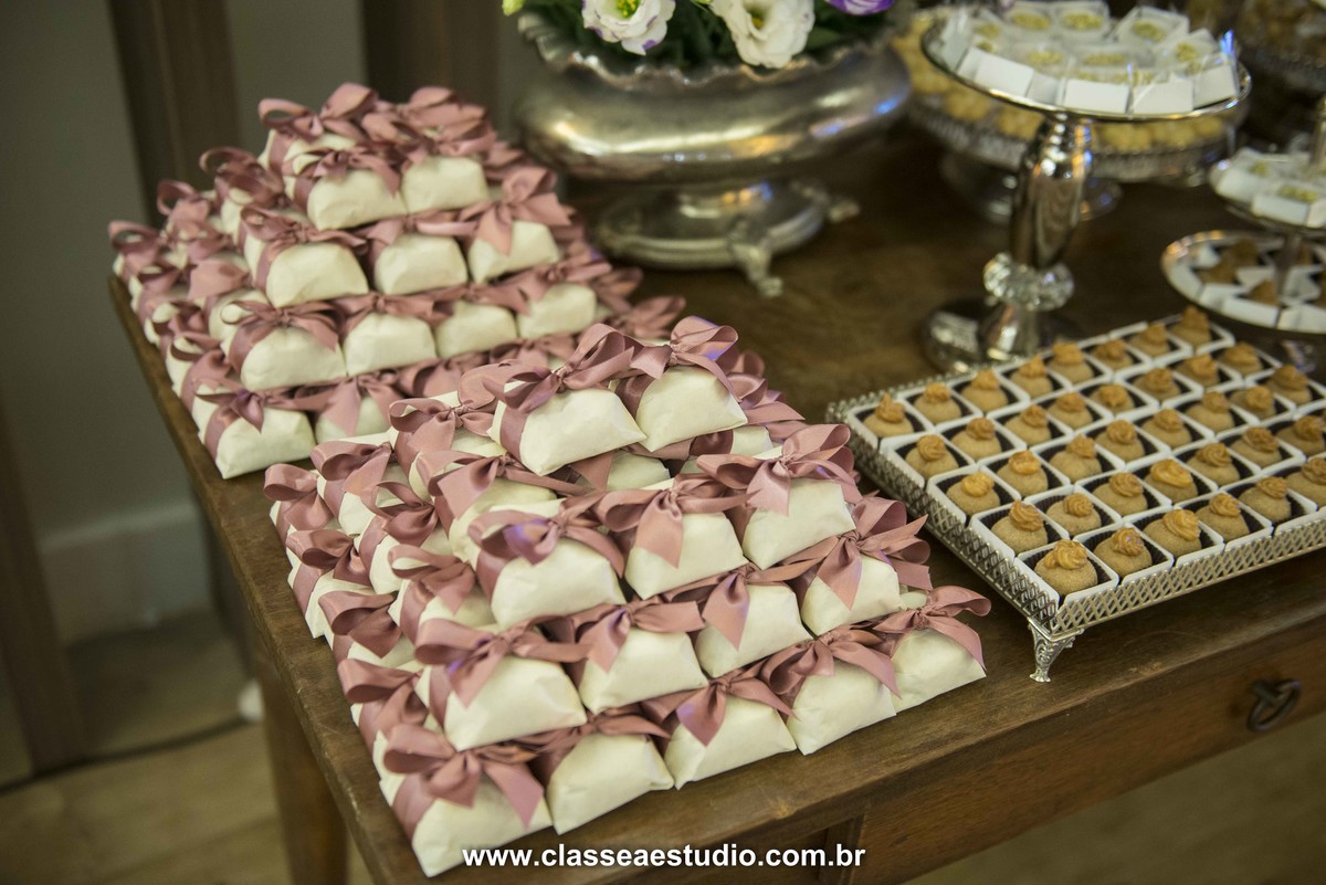 fotojornalismo em casamentos, fabiana schreiner, ana izabel figueiredo alta confeitaria; balaca buffet de liquidos; benta brigaderia; bolo de noiva; buffet de casamento; buffet villa sandino; carrinho da gula; casamento; casamentos; casamentos em recife; 