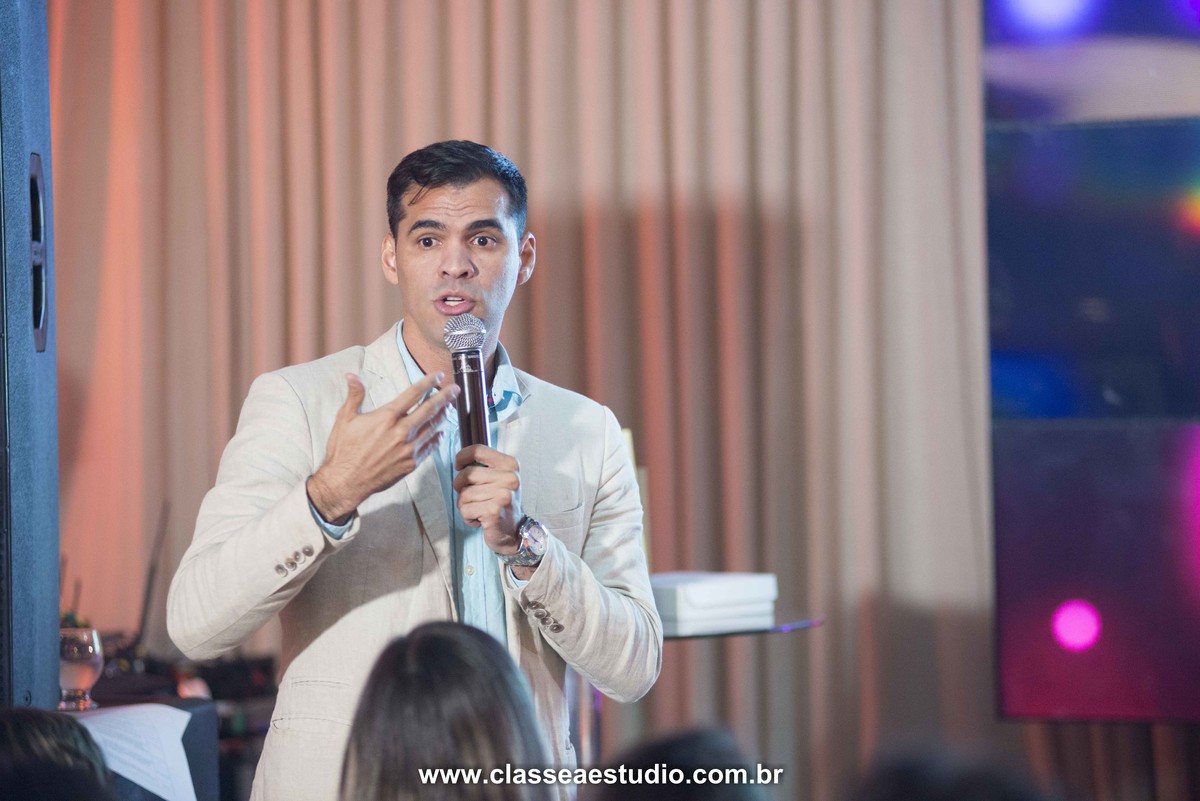 Palestra de casamento no buffet La Salle