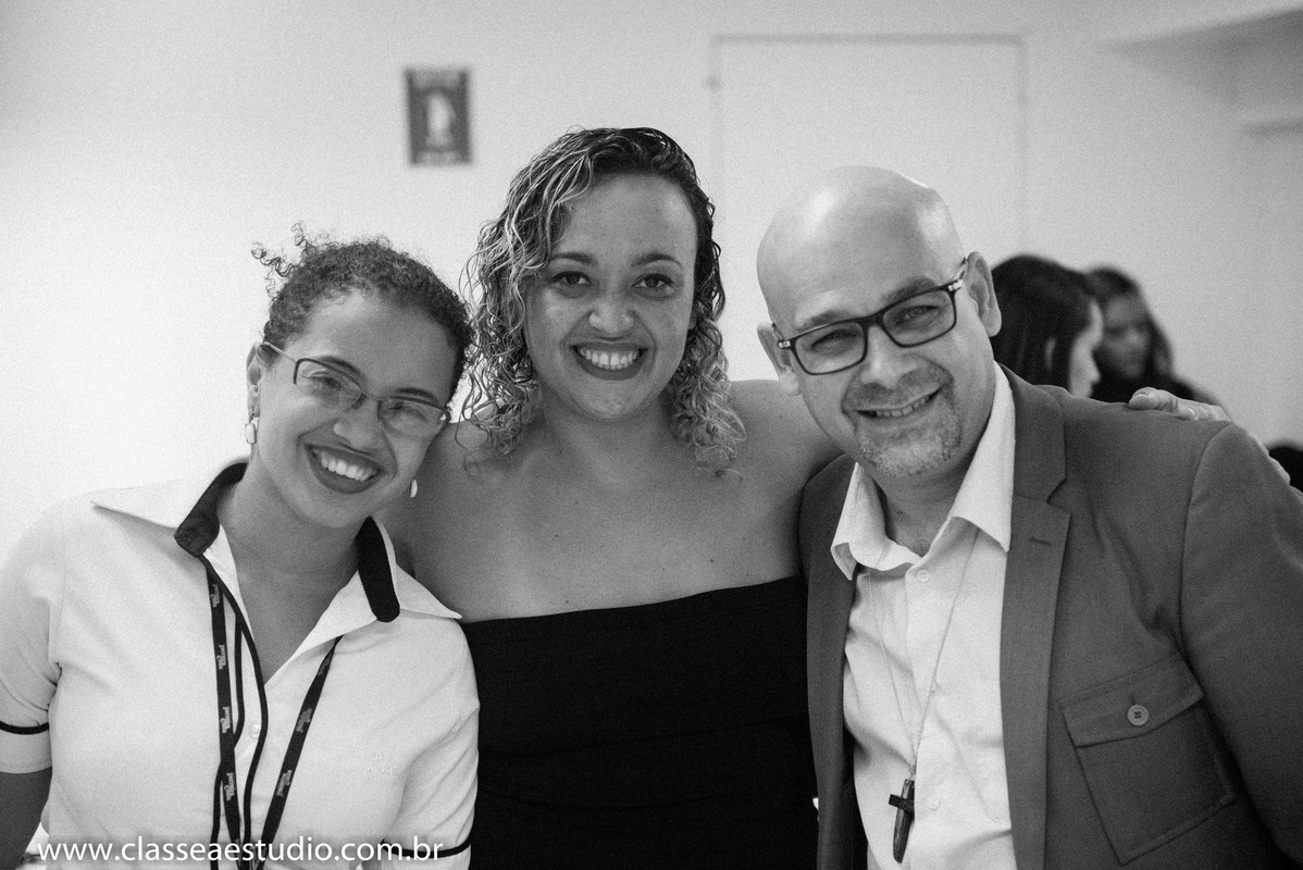 Palestra para noivas na Ferreira Costa com reverendo Markos Leal