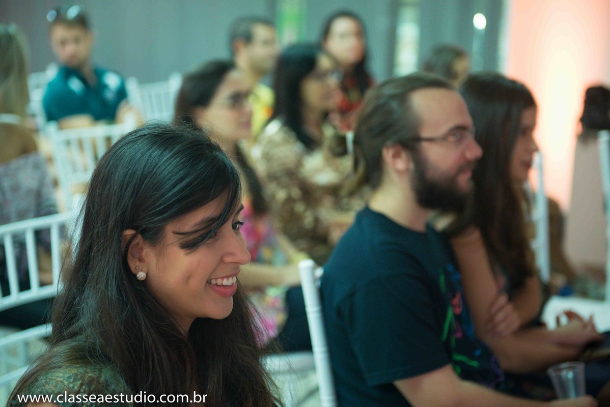 Palestra para noivas na Ferreira Costa sobre casamentos