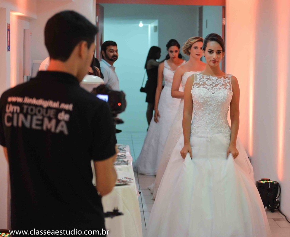 Palestra para noivas na Ferreira Costa sobre casamentos com a loja Luc Vest
