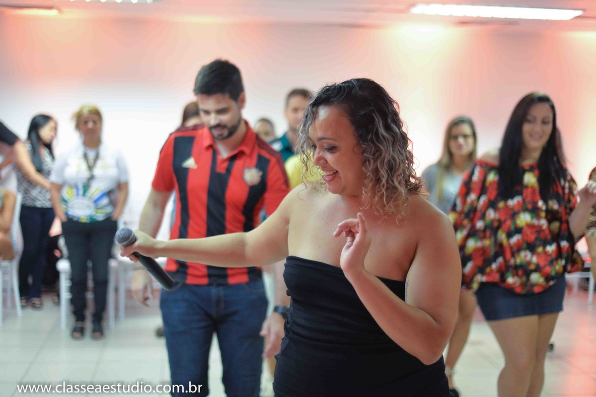 Palestra para noivas na Ferreira Costa sobre casamentos
