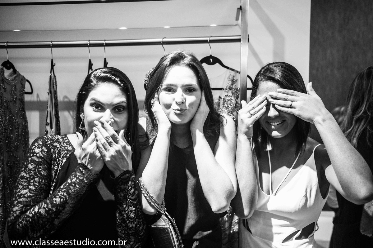 Fotógrafos de eventos sociais na loja Empório HD.