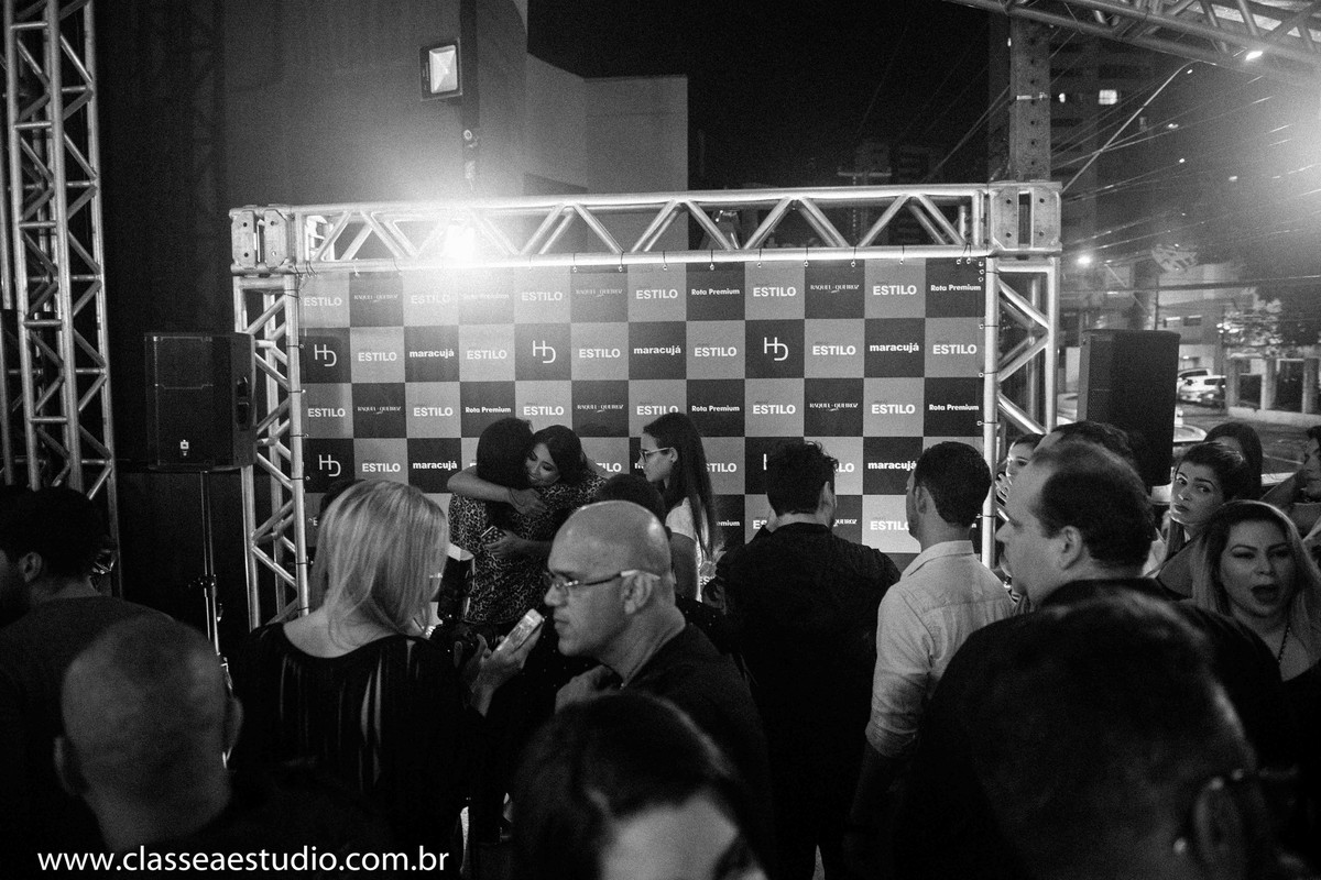 Fotógrafos de eventos sociais na loja Empório HD.