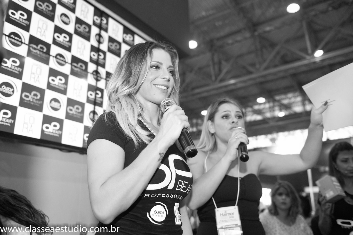 sheila melo em evento