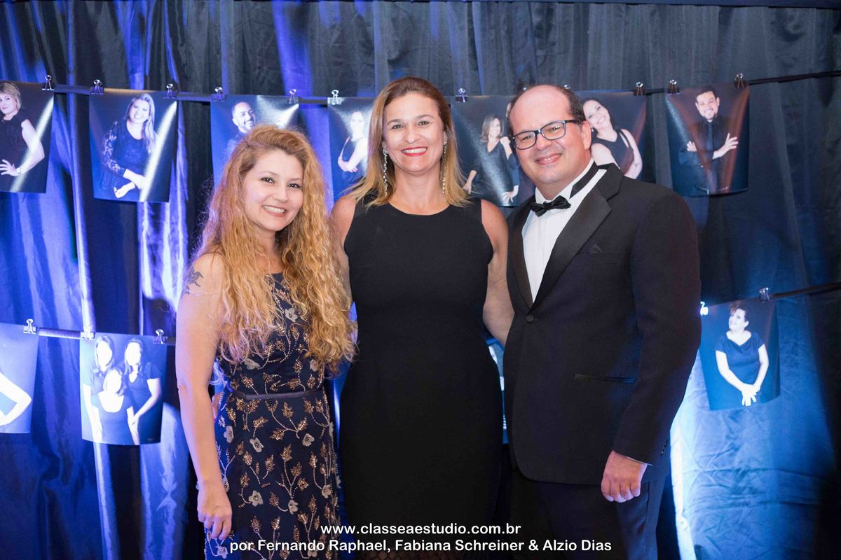 Loc Moveis, fotógrafos Fabiana Schreiner e Fernando Raphael