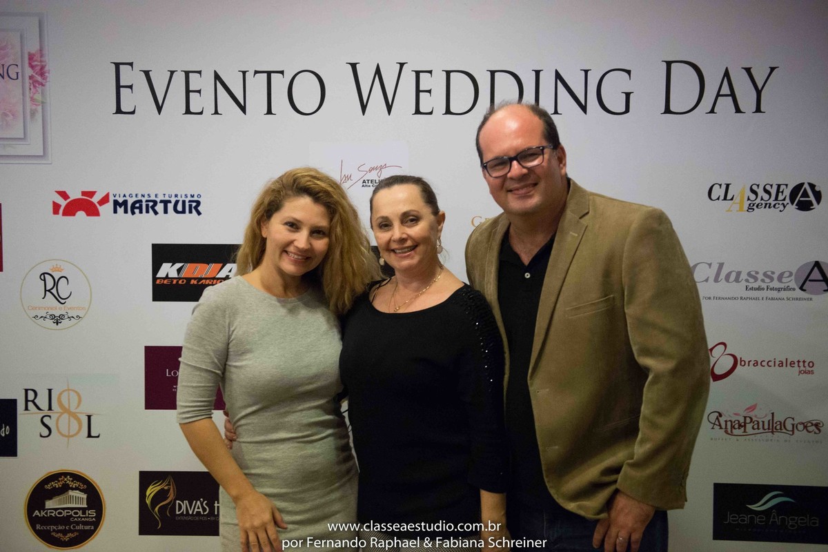 Fabiana Schreiner, Selia Dambros e Fernando Raphael no salão de noivas e festas wedding day