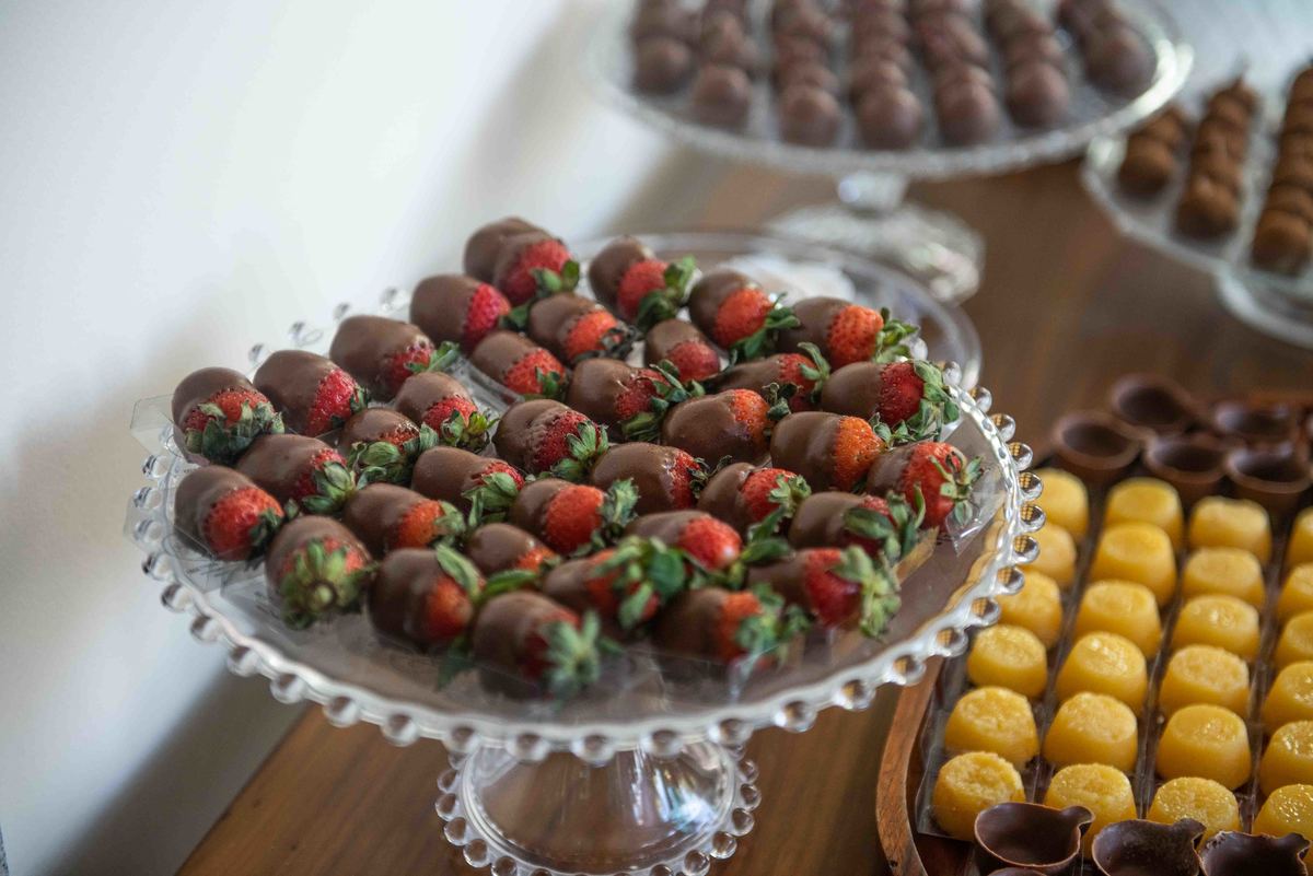 mesa de doces de casamento em porto de galinhas