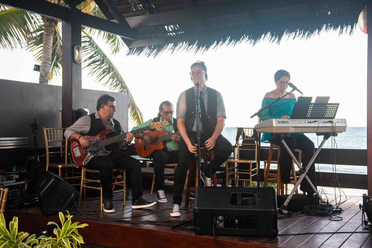 banda lena e henrique