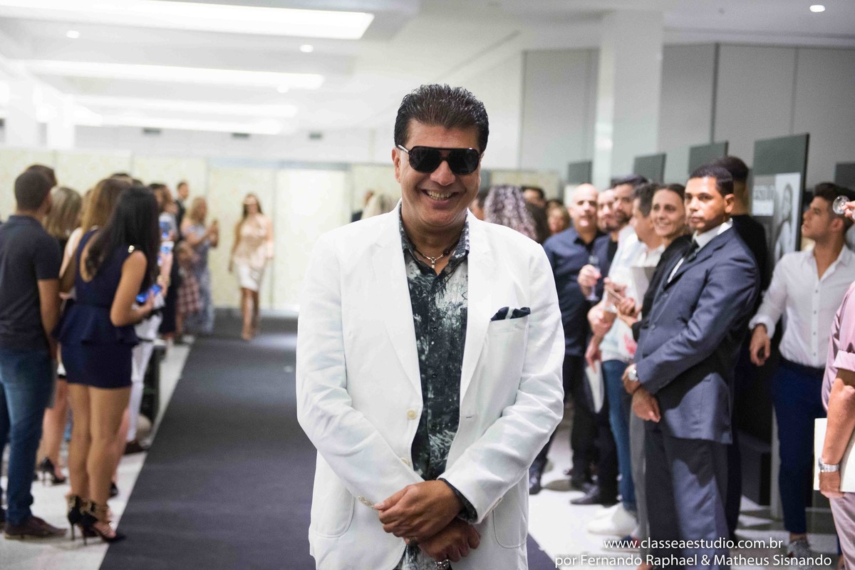 Marcos Sales desfile oculum