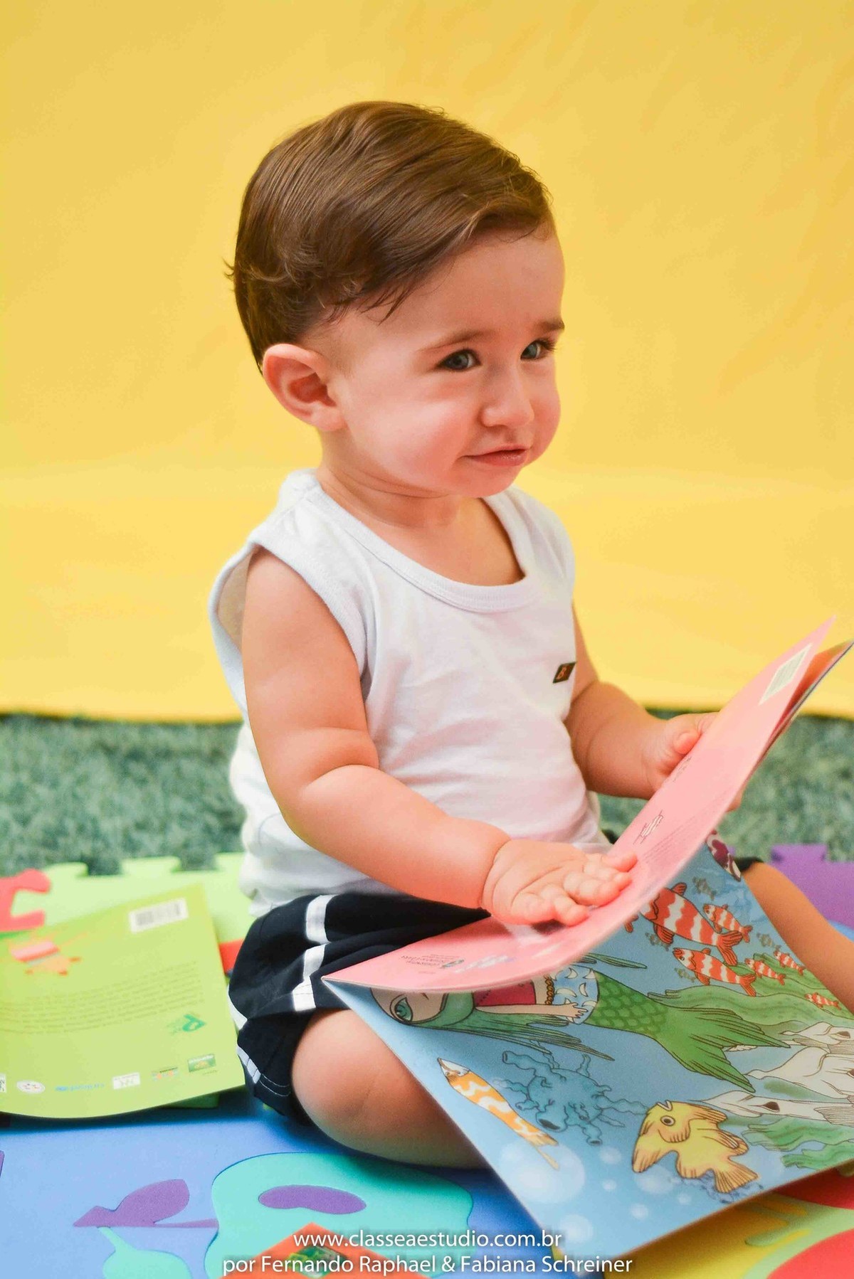 Fotos de bebe em estudio