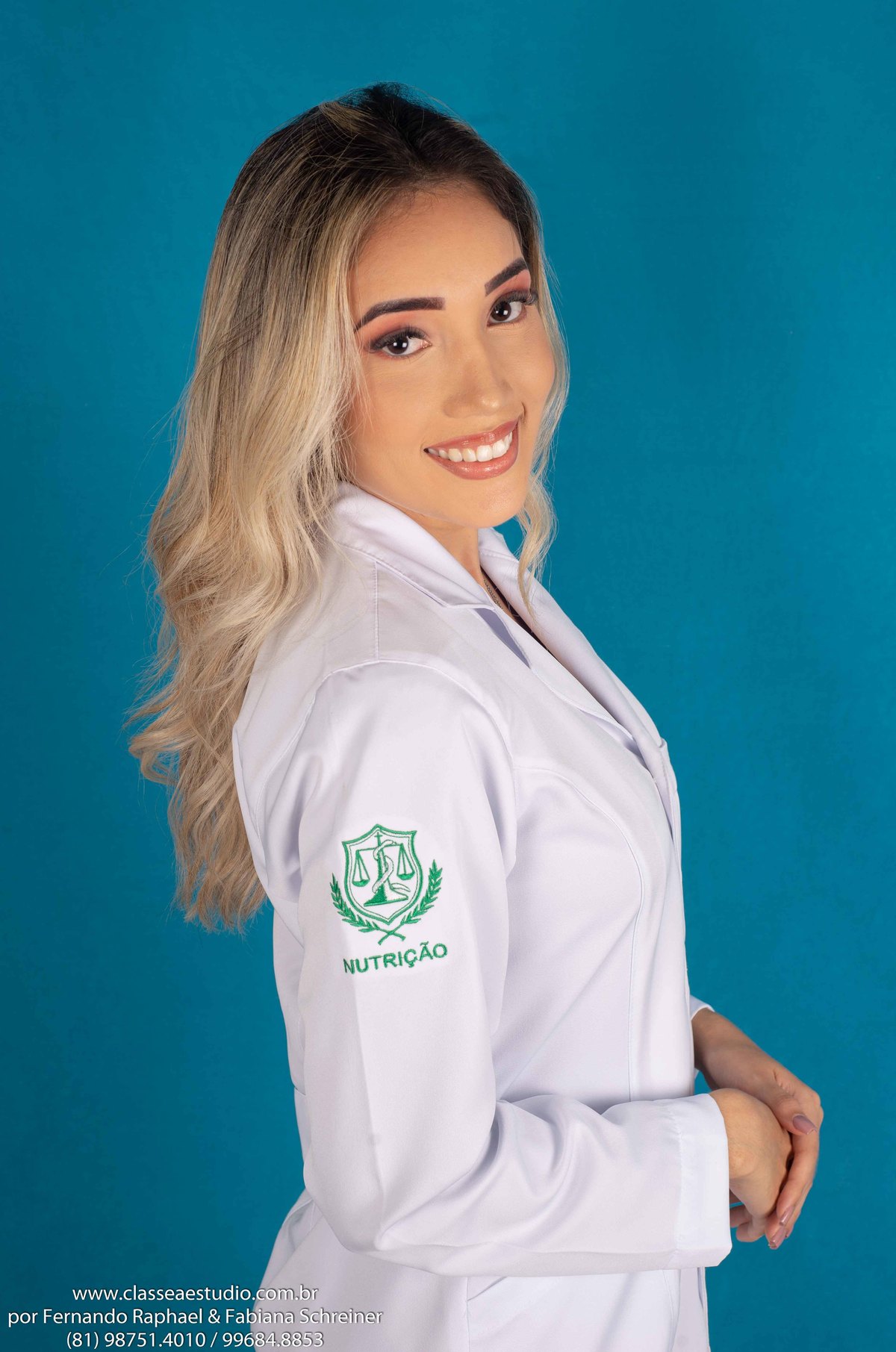 Fotos de formandos no estúdio fotográfico.