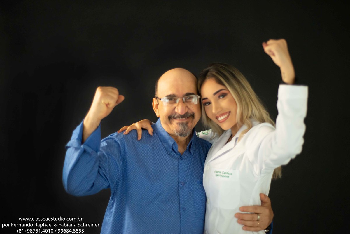 Ensaio de formandos com becas.