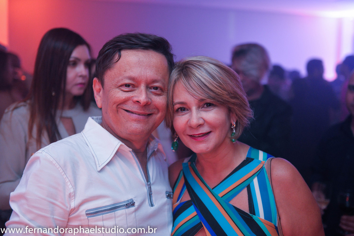 Festa de um ano da loja A Maison, 365 dias de estilo.

A empresária Mary Mansur festejou em grande estilo seu primeiro ano da sua loja A Maison.

No evento aconteceram shows com Nena Queiroga e Preta Gil e contamos a participação da m