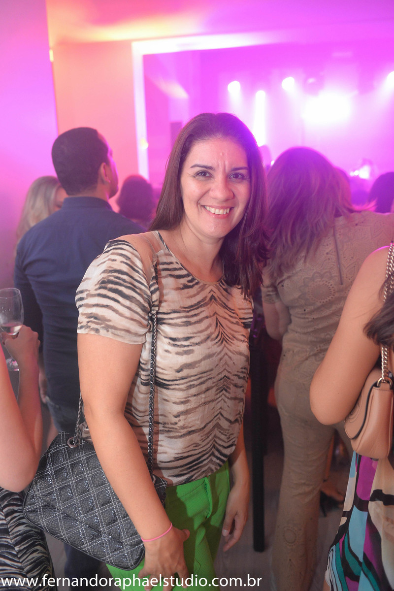 Festa de um ano da loja A Maison, 365 dias de estilo.

A empresária Mary Mansur festejou em grande estilo seu primeiro ano da sua loja A Maison.

No evento aconteceram shows com Nena Queiroga e Preta Gil e contamos a participação da m