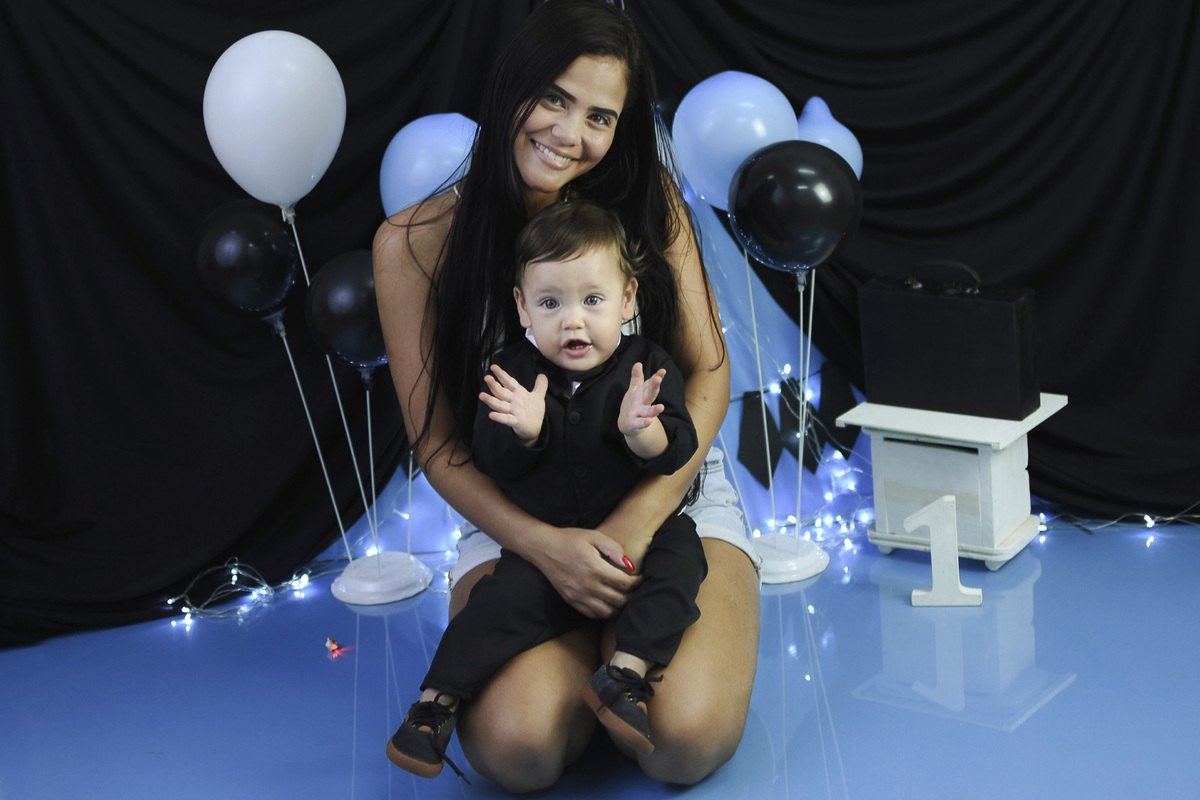 João Gabriel com a mamãe 