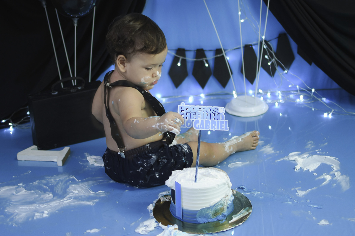 João Gabriel fugindo do bolo