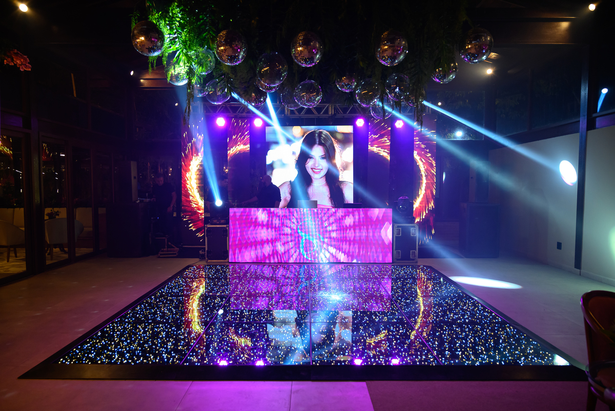 PISTA DE DANCA 15 ANOS