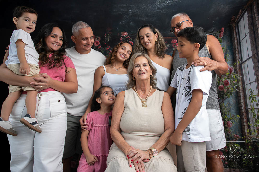 O tempo nunca para, mas o amor encontra um jeito de permanecer.