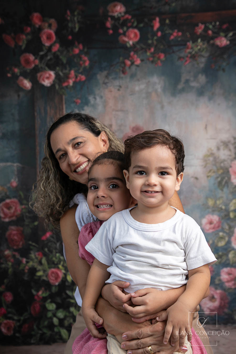 O tempo nunca para, mas o amor encontra um jeito de permanecer.