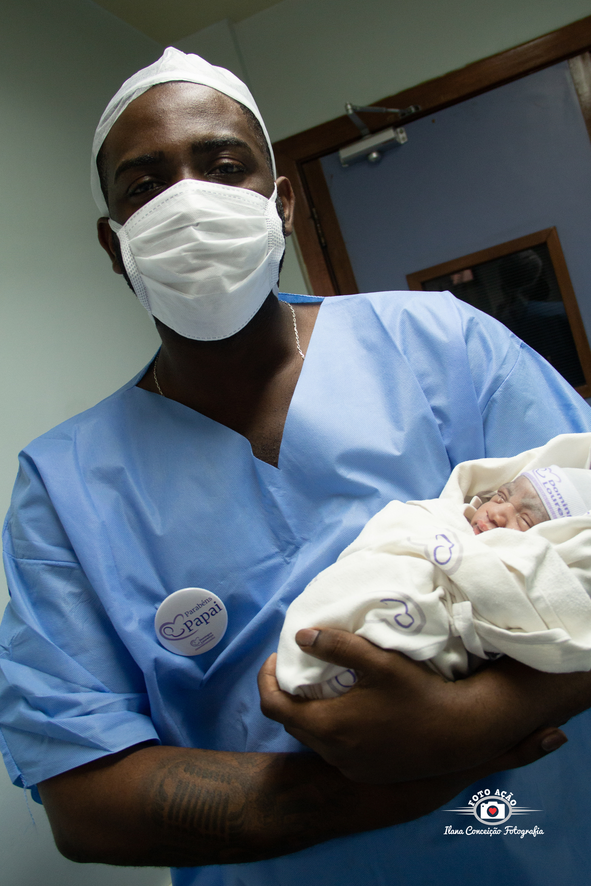 Fotografia do nascimento do Derick Kayodê no Domingos Lourenço Hospital e  Maternidade. 