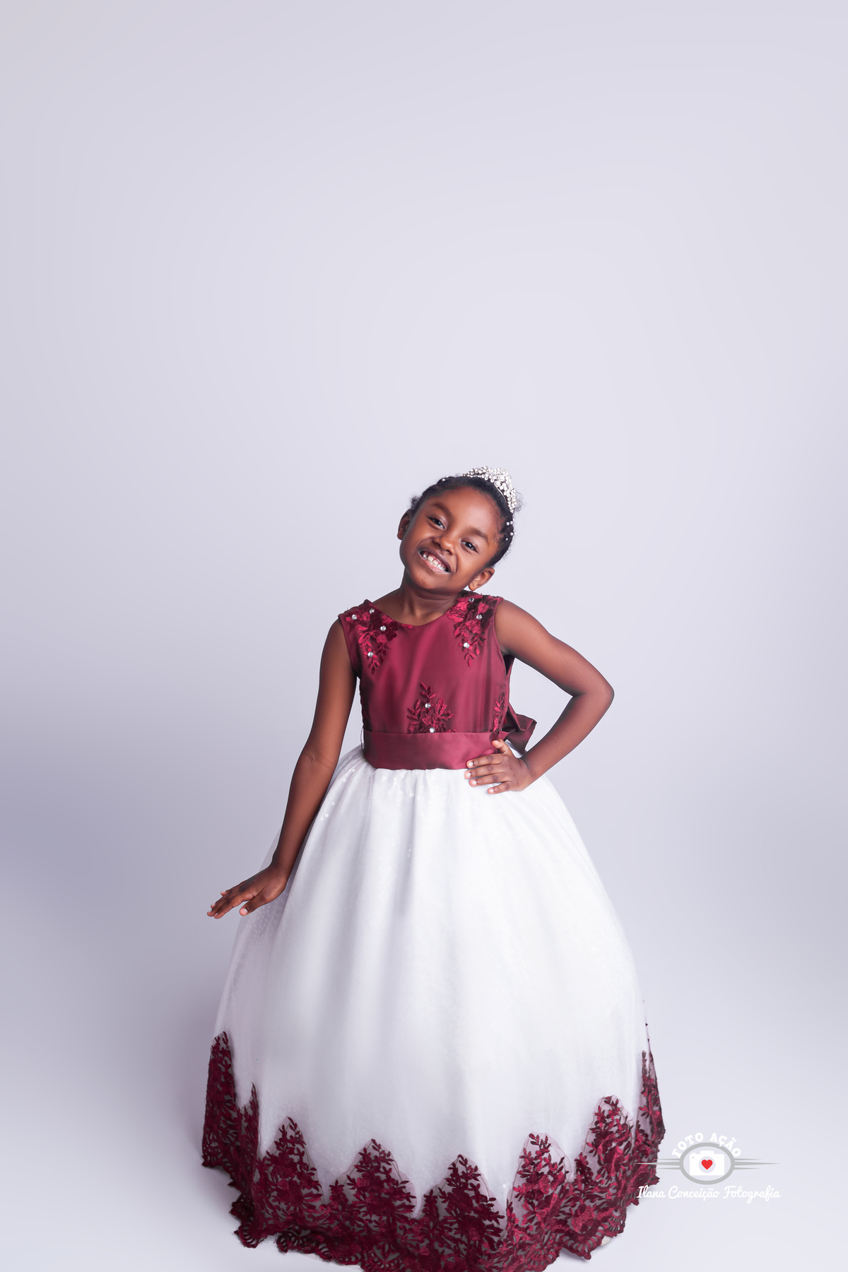 Negra linda na sessão Flor infantil.

Sessão no Bairro de Campo Grande - RJ