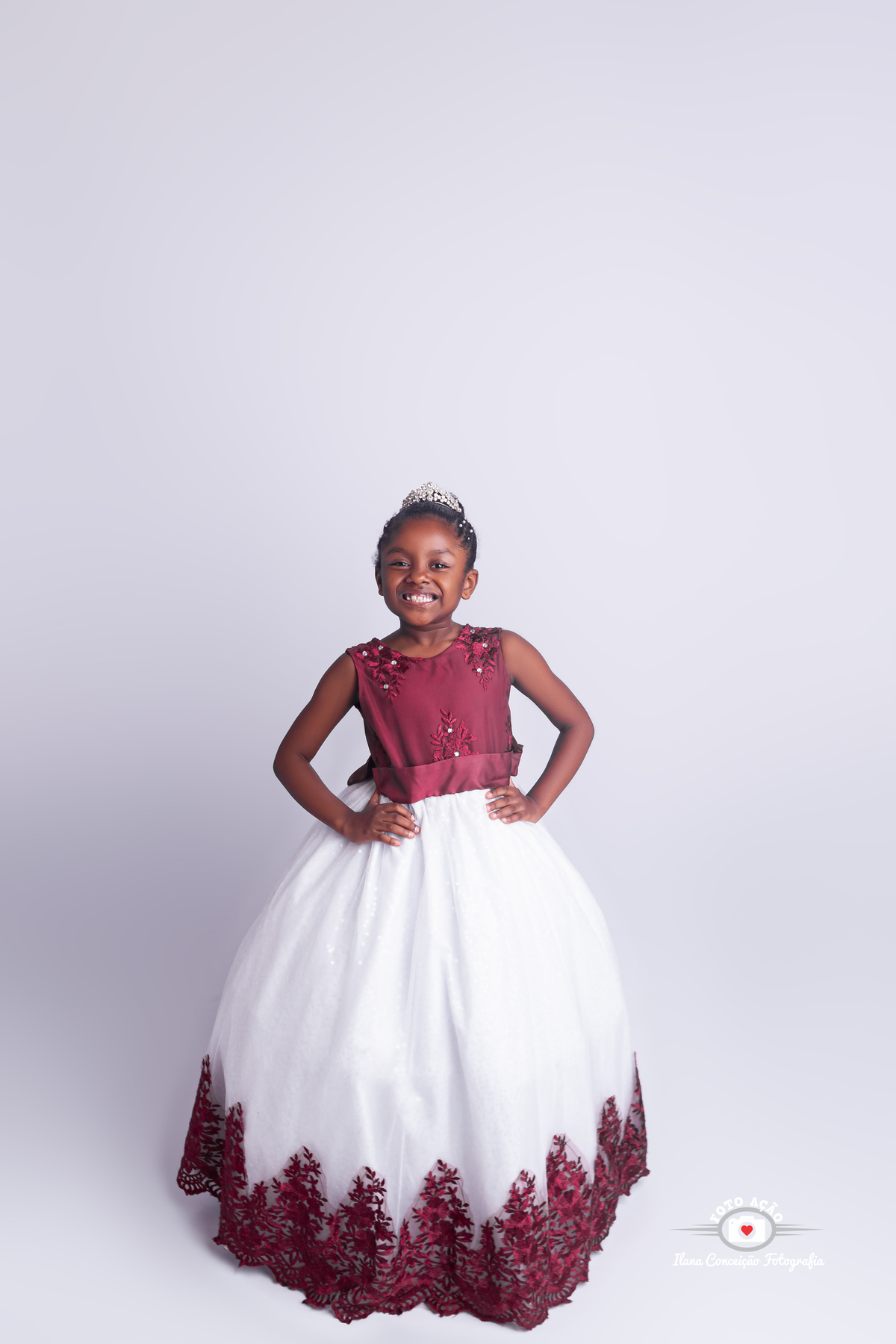 Negra linda na sessão Flor infantil.

Sessão no Bairro de Campo Grande - RJ