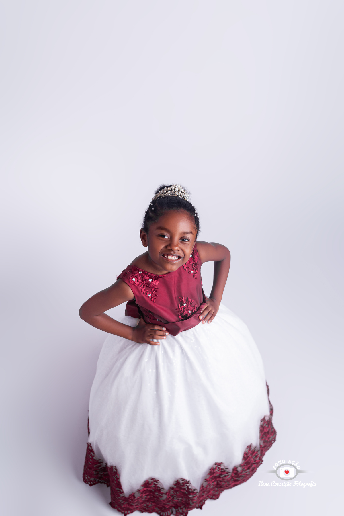 Negra linda na sessão Flor infantil.

Sessão no Bairro de Campo Grande - RJ