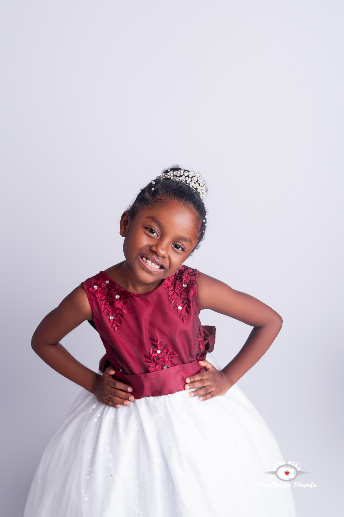 Negra linda na sessão Flor infantil.

Sessão no Bairro de Campo Grande - RJ