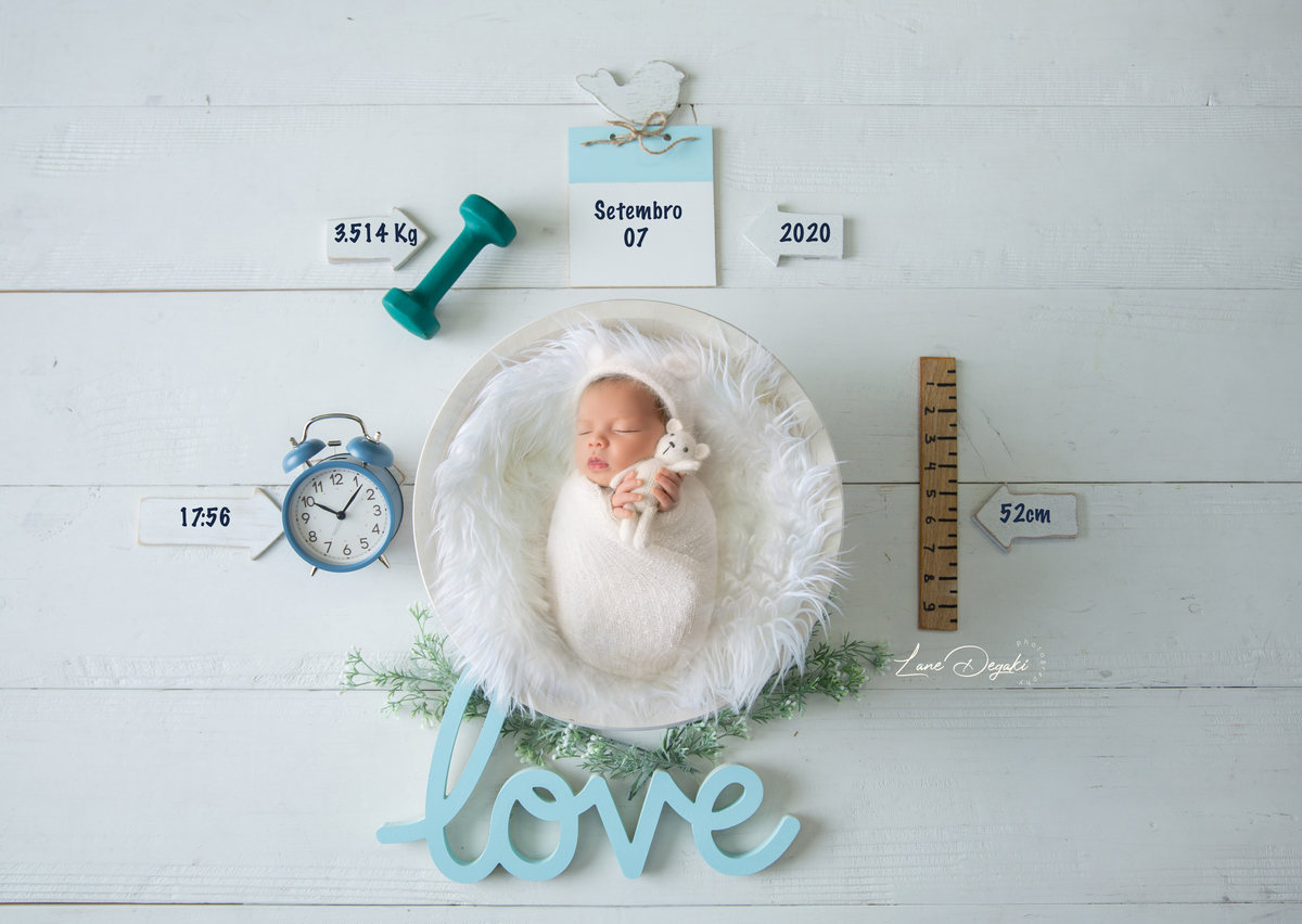 Gael com 21 dias de vida. Bebê calminho e muito fofo. 