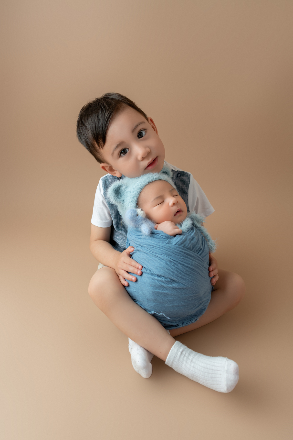 Joshua é o irmãozinho do Davi!!