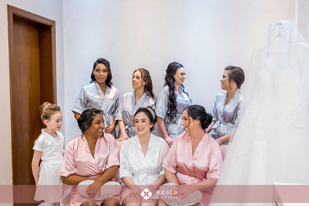 making of noiva- producao-madrinhas casamento-casamento cristao-casamento CCB-noivas curitiba- wedding-fotografo de casamento-fotografo curitiba-vestido de noiva-noiva linda-bride-casamento 2024