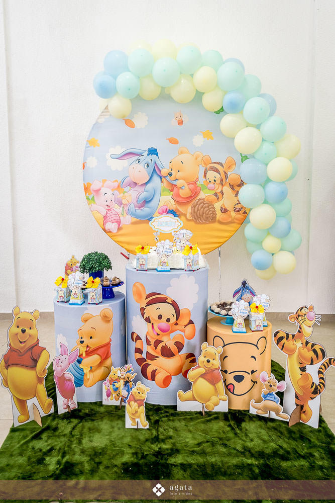 aniversario infalntil-forografo aniversario-aniversario curitiba-ursinho pooh-aniversario de 1 ano-aniversario fofinho-aniversario-criança-fotografia infantil-aniversario em casa