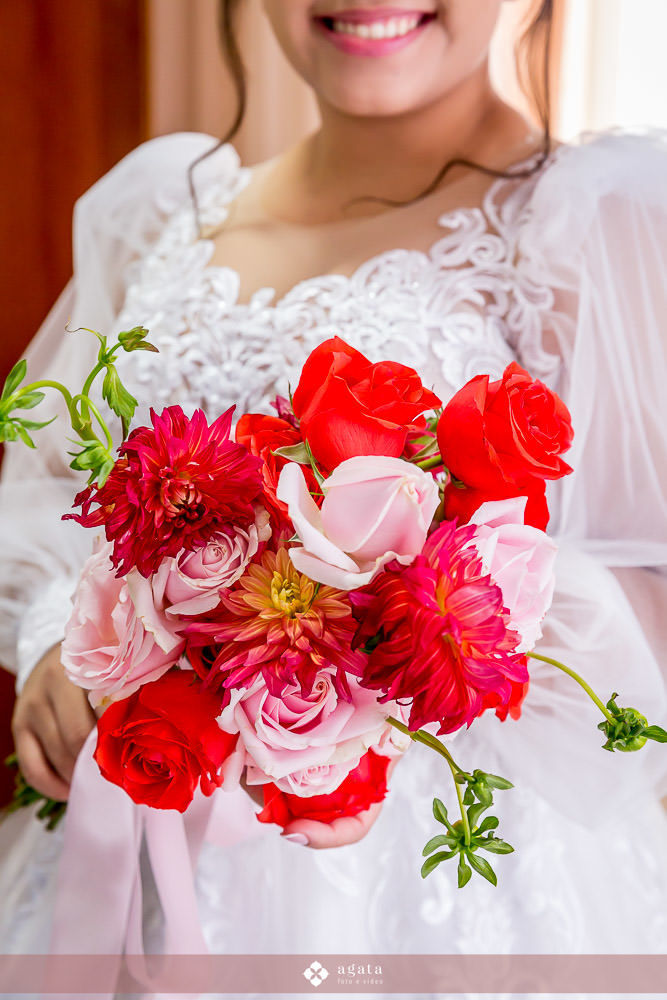 casamento Cristão-casamento CCB-noivos CCB-congregação cristã-noivos Cristãos-cerimônia-fotografo de casamento-fotografo em curitiba-melhor fotografo-casamento no castelo-castelo Betel-making of noiva-making of noivo-vestido de noiva-buque de noiva