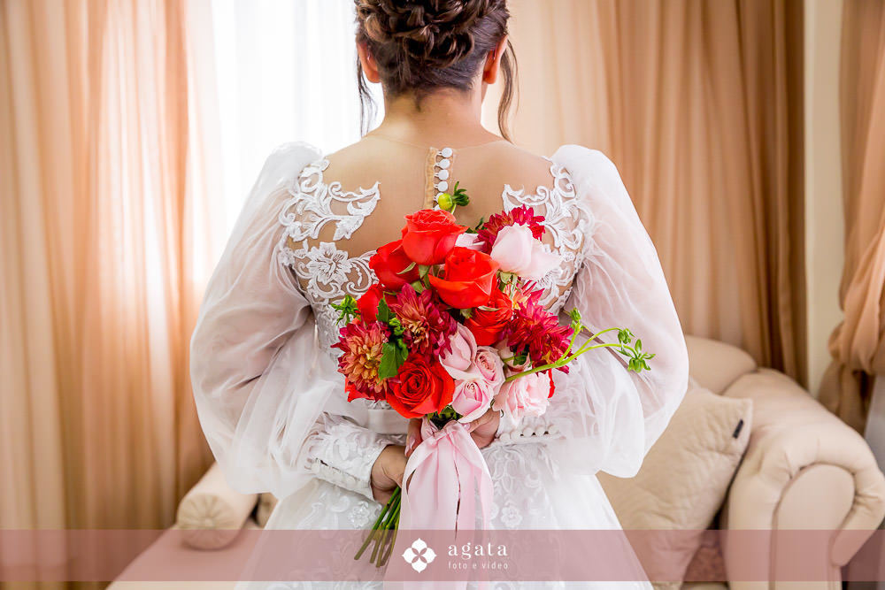 casamento Cristão-casamento CCB-noivos CCB-congregação cristã-noivos Cristãos-cerimônia-fotografo de casamento-fotografo em curitiba-melhor fotografo-casamento no castelo-castelo Betel-making of noiva-making of noivo-vestido de noiva-buque de noiva