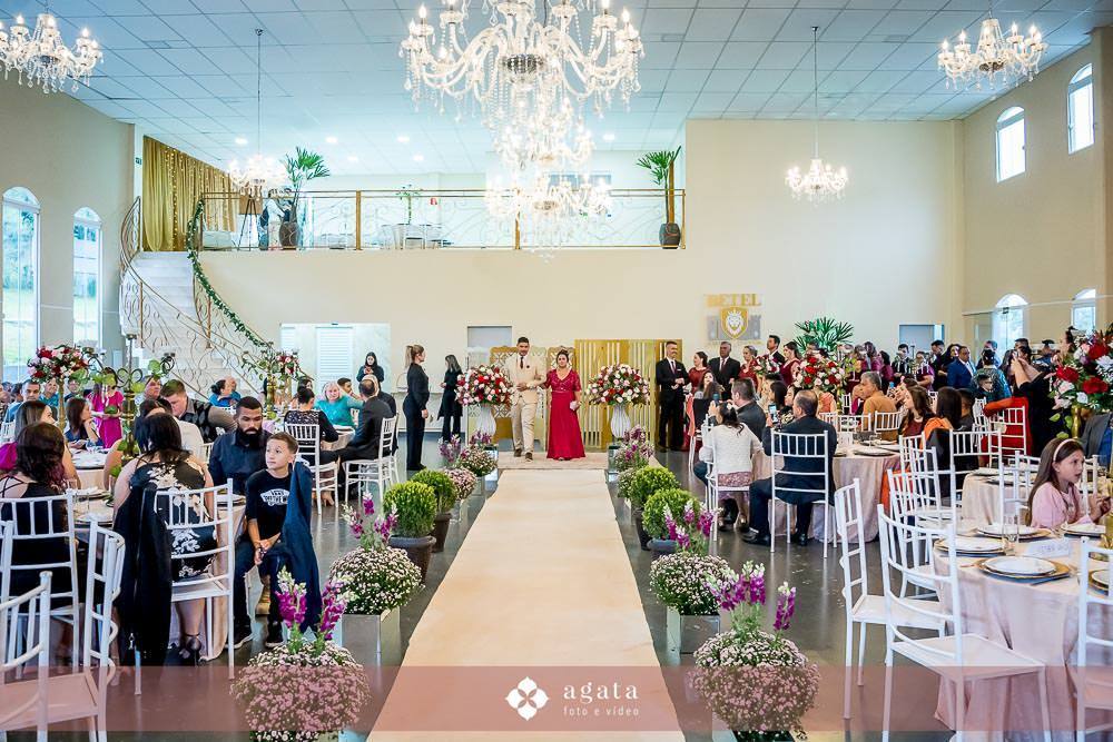 casamento Cristão-casamento CCB-noivos CCB-congregação cristã-noivos Cristãos-cerimônia-fotografo de casamento-fotografo em curitiba-melhor fotografo-casamento no castelo-castelo Betel-making of noiva-making of noivo-vestido de noiva-buque de noiva