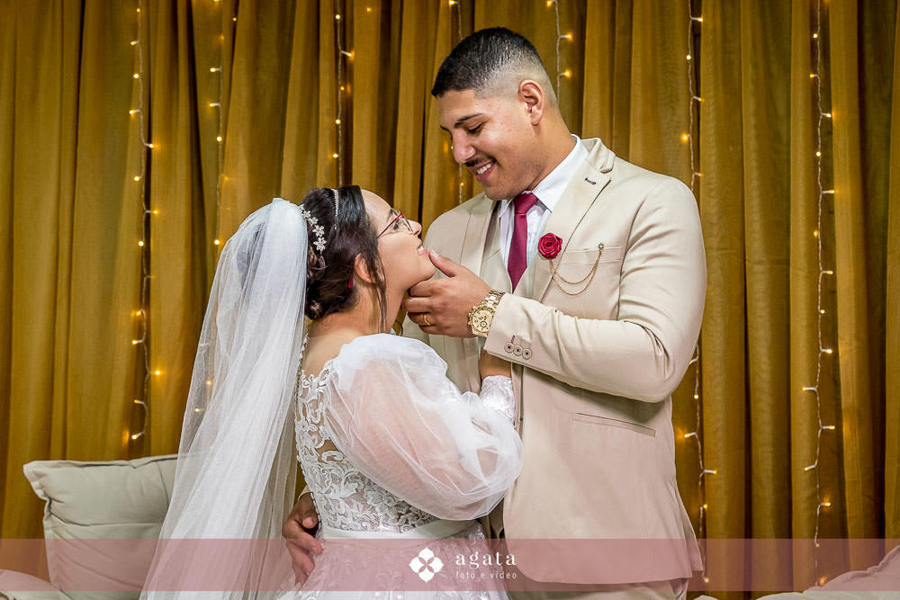 casamento Cristão-casamento CCB-noivos CCB-congregação cristã-noivos Cristãos-cerimônia-fotografo de casamento-fotografo em curitiba-melhor fotografo-casamento no castelo-castelo Betel-making of noiva-making of noivo-vestido de noiva-buque de noiva