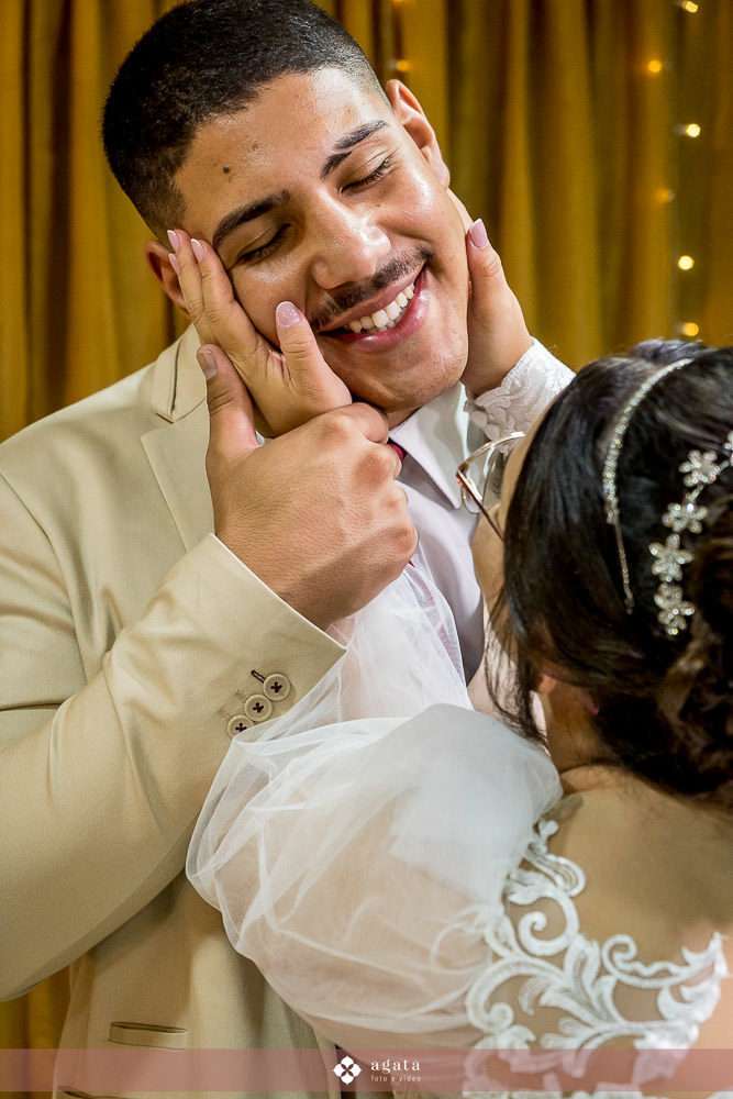 casamento Cristão-casamento CCB-noivos CCB-congregação cristã-noivos Cristãos-cerimônia-fotografo de casamento-fotografo em curitiba-melhor fotografo-casamento no castelo-castelo Betel-making of noiva-making of noivo-vestido de noiva-buque de noiva