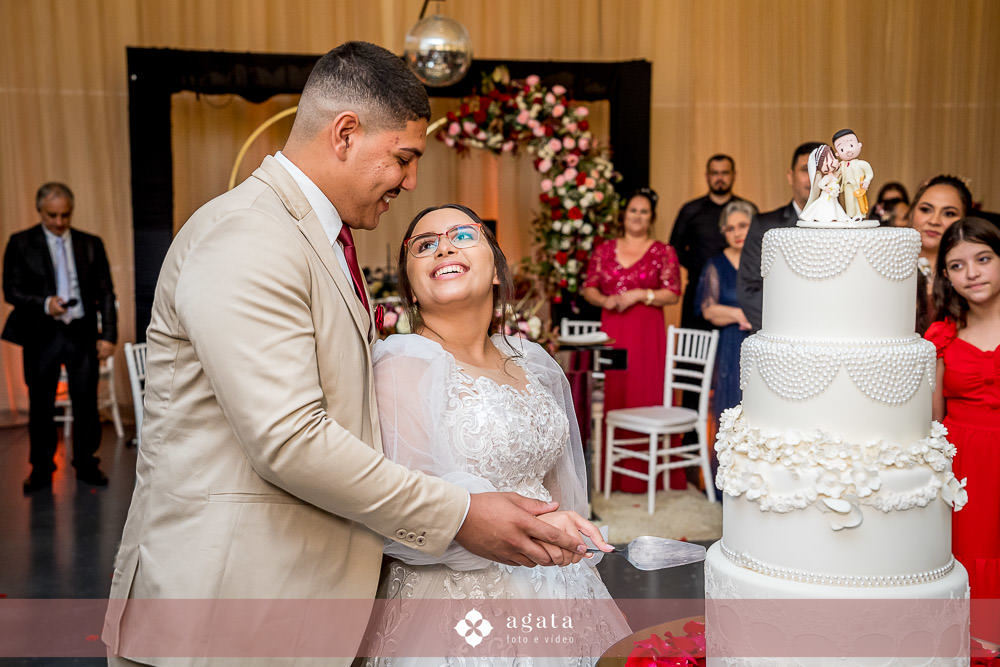 casamento Cristão-casamento CCB-noivos CCB-congregação cristã-noivos Cristãos-cerimônia-fotografo de casamento-fotografo em curitiba-melhor fotografo-casamento no castelo-castelo Betel-making of noiva-making of noivo-vestido de noiva-buque de noiva