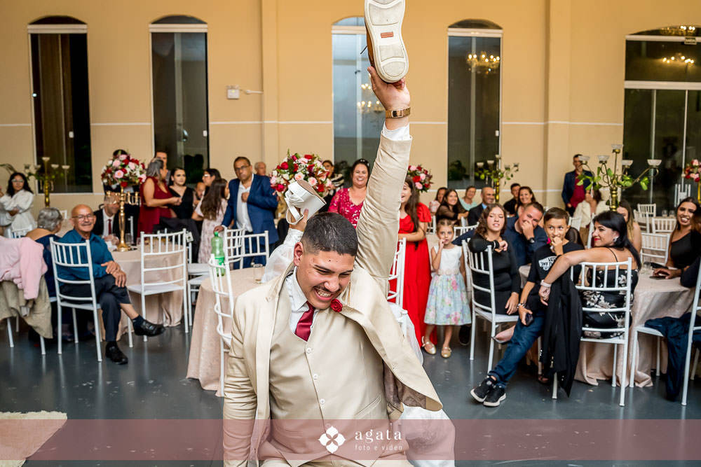 casamento Cristão-casamento CCB-noivos CCB-congregação cristã-noivos Cristãos-cerimônia-fotografo de casamento-fotografo em curitiba-melhor fotografo-casamento no castelo-castelo Betel-making of noiva-making of noivo-vestido de noiva-buque de noiva