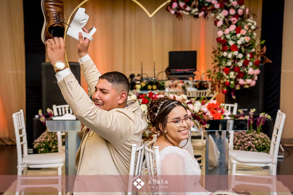 casamento Cristão-casamento CCB-noivos CCB-congregação cristã-noivos Cristãos-cerimônia-fotografo de casamento-fotografo em curitiba-melhor fotografo-casamento no castelo-castelo Betel-making of noiva-making of noivo-vestido de noiva-buque de noiva