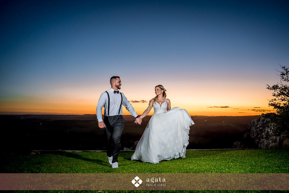 casamento na montanha-casamento a dois-elopement-recanto das pedras-noivos-fotografo elopement-elopement curitiba-fotografo de casamento-Ricardo Alves-casamento no por do sol